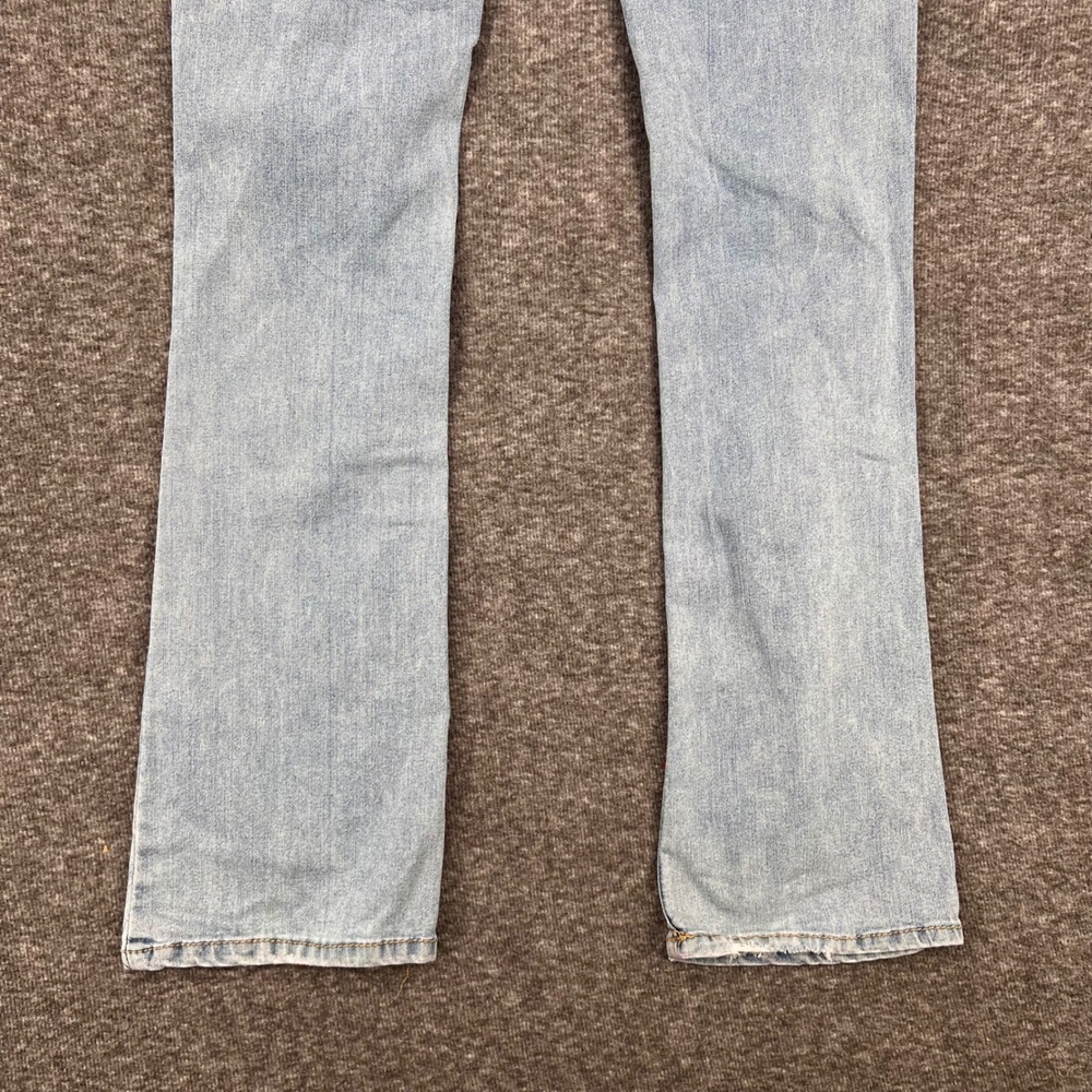 WallFlower Luscious Curvy Bootcut Jeans Light Embroidered Pockets Size 1  Women - Picture 8 of 11
